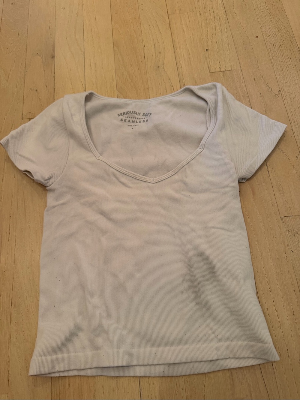 Aeropostale Women's Short Sleeve Scoop Neck Top - White